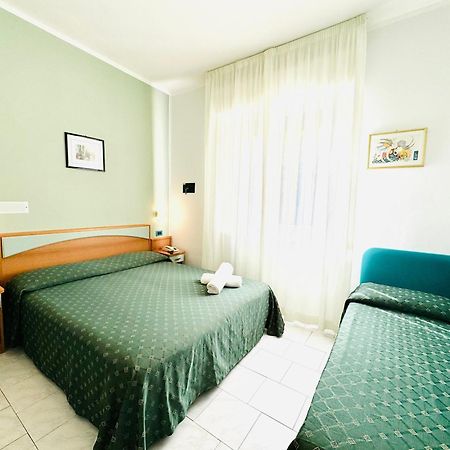 Hotel Villa Grazia Cesenatico Extérieur photo