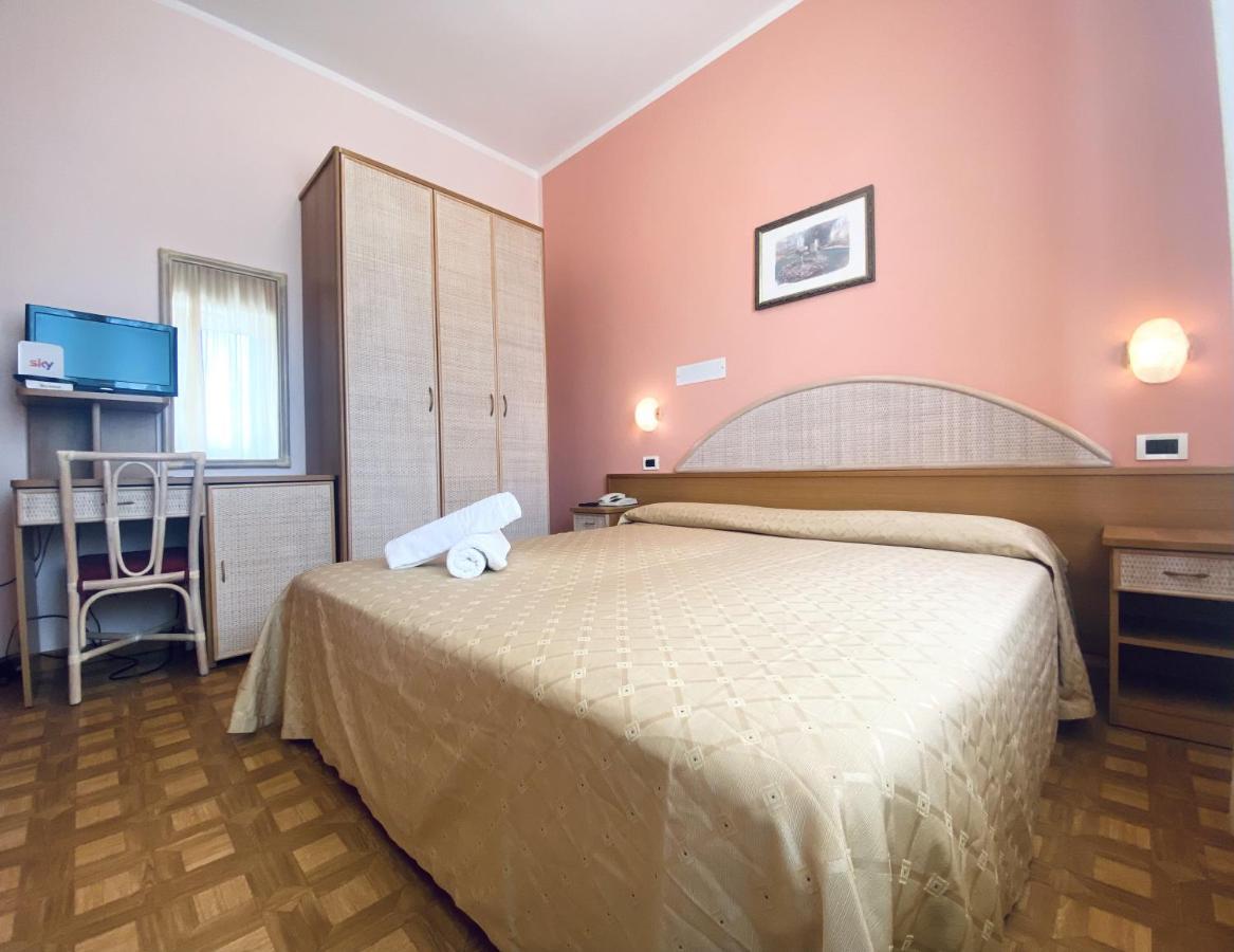 Hotel Villa Grazia Cesenatico Extérieur photo