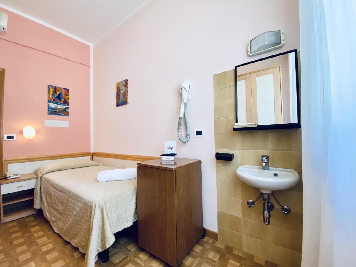 Hotel Villa Grazia Cesenatico Extérieur photo