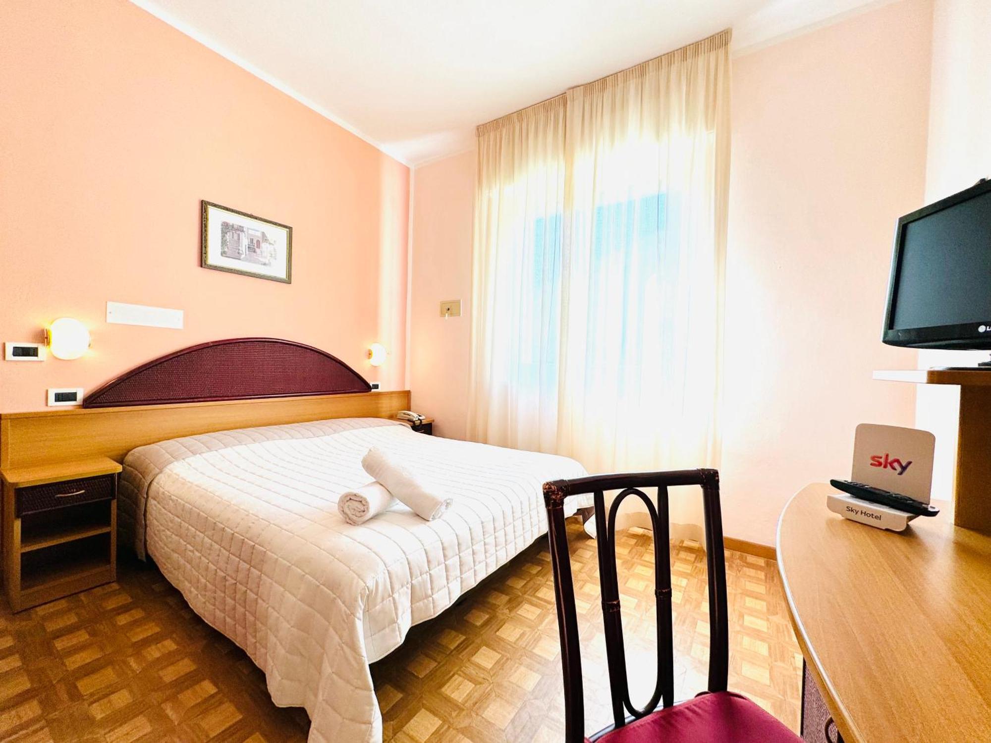Hotel Villa Grazia Cesenatico Extérieur photo