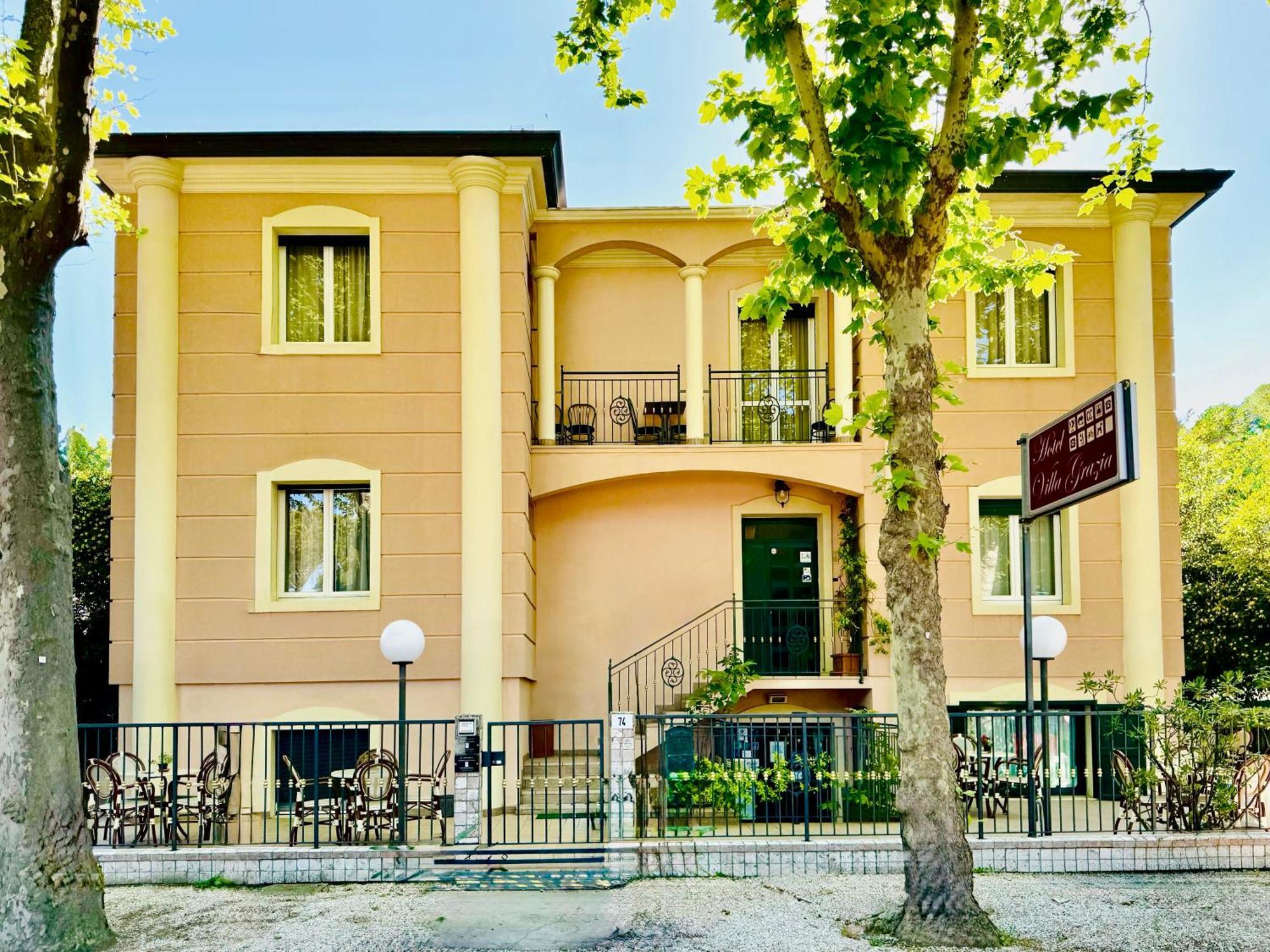 Hotel Villa Grazia Cesenatico Extérieur photo